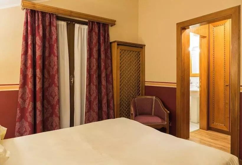 اتاق استاندارد یک نفره, Gran Baita Hotel & Wellness