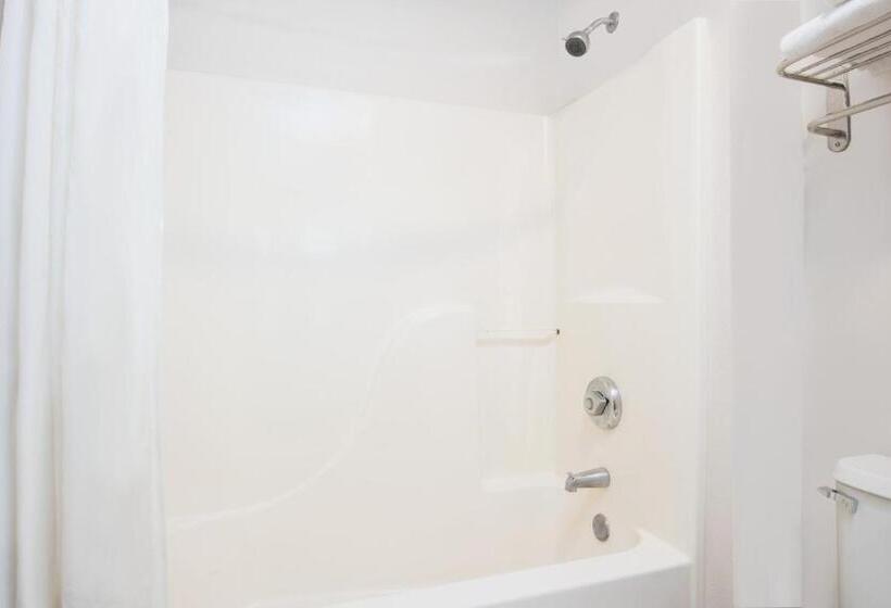 جناح ديلوكس سرير كينج, Hawthorn Suites By Wyndham Albuquerque