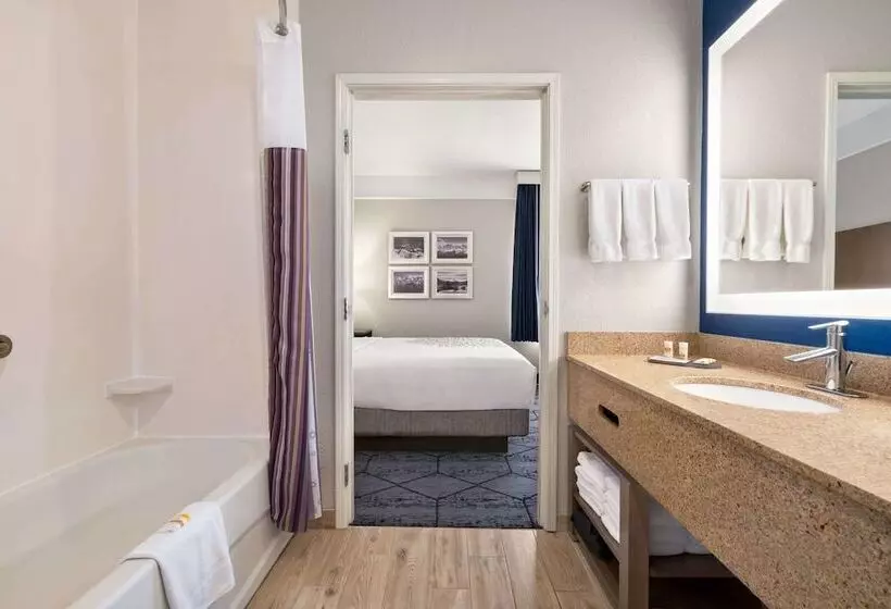 ファミリールーム, La Quinta Inn And Suites By Wyndham At Watiki Waterpark
