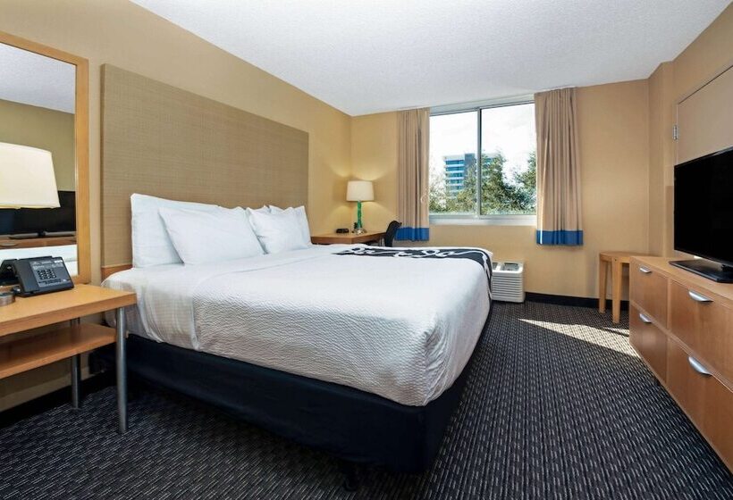 غرفة قياسية لذوى الاحتياجات الخاصة, La Quinta By Wyndham West Palm Beach Airport