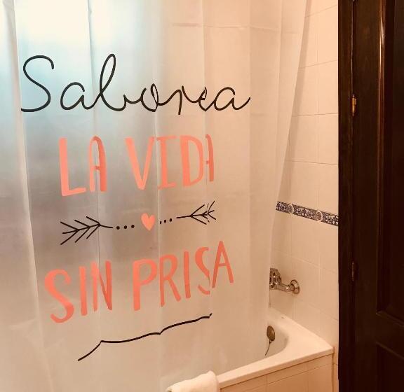 غرفة قياسية, Las Rosas