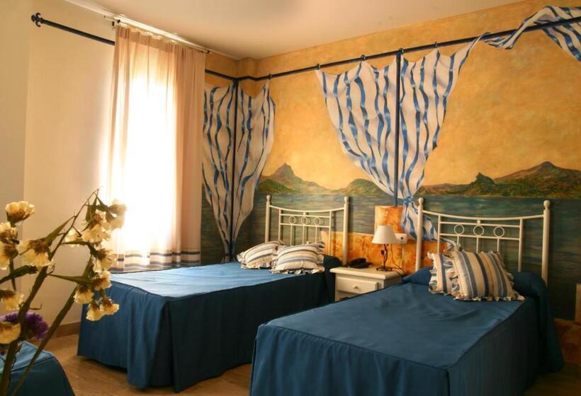 غرفة قياسية ثلاثية, Las Rosas