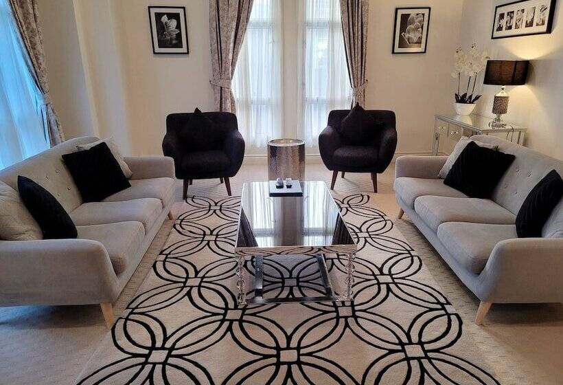 침실 2개 아파트, Macarthur Chambers