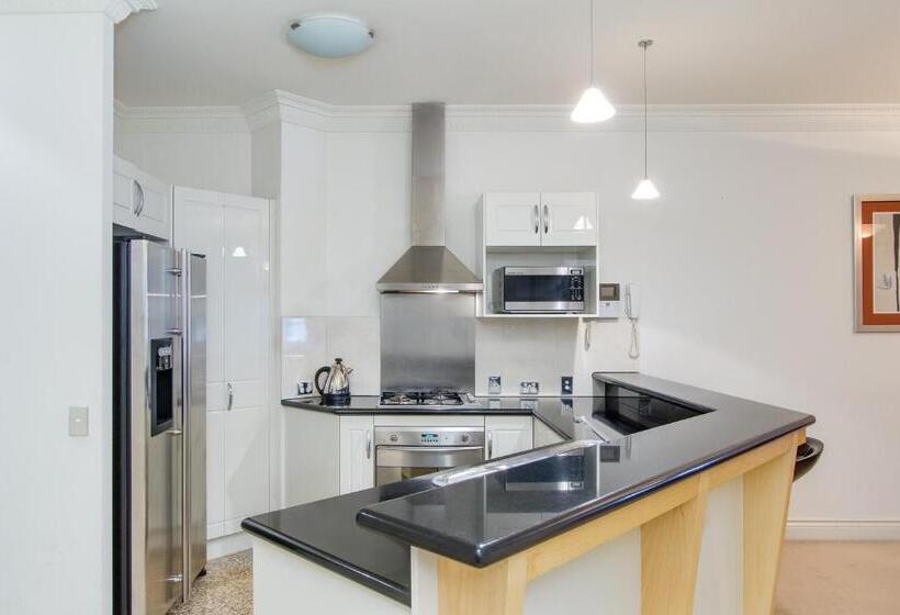 침실 2개 아파트, Macarthur Chambers