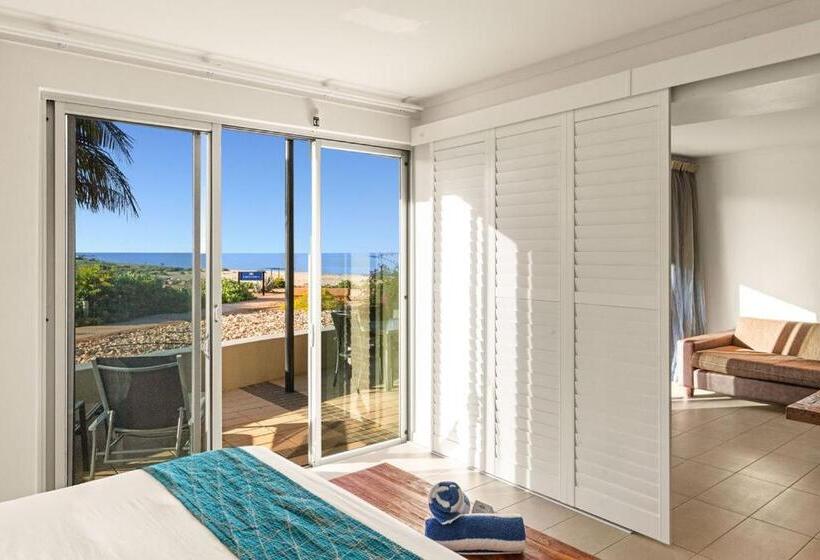 Апартаменты 2 Спальни, Mantarays Ningaloo Beach Resort