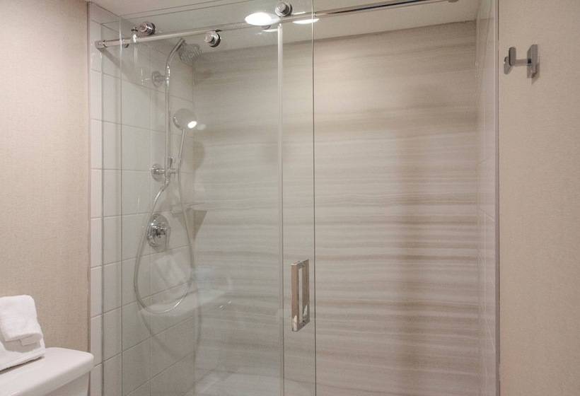 סוויטה, Minneapolis Marriott West