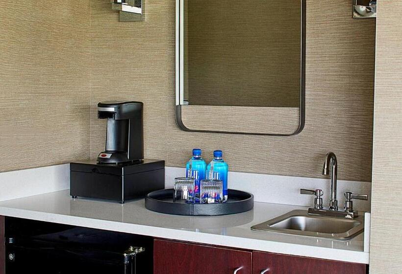 スイート, Minneapolis Marriott West