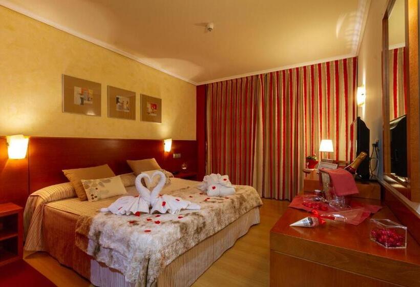 חדר דחוקס עם מיטת קינג, Miravalle