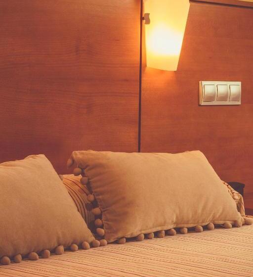 חדר דחוקס עם מיטת קינג, Miravalle