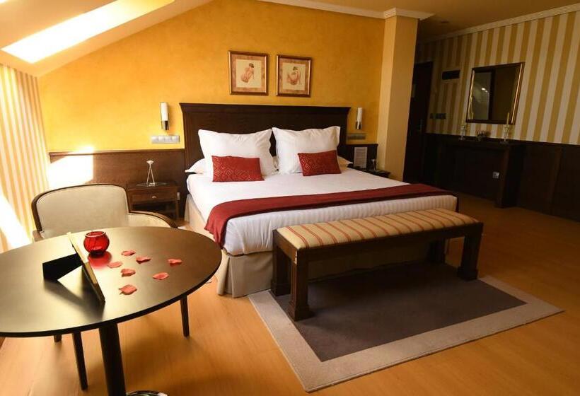 Стандартный Номер Кровать Кинг, Miravalle