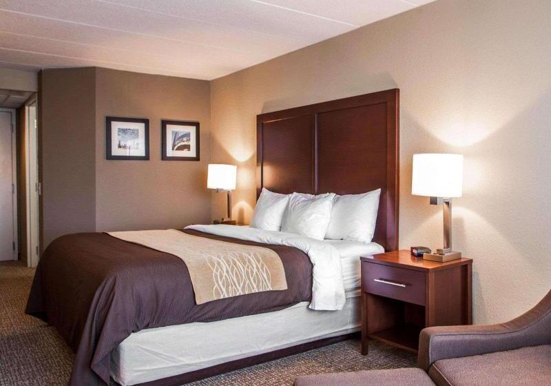 جناح, Pousada Old Beach