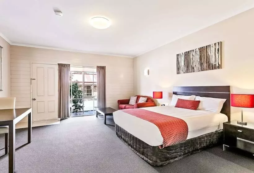 デラックスルーム, Quality Inn Colonial