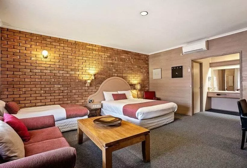 デラックスルーム, Quality Inn Colonial