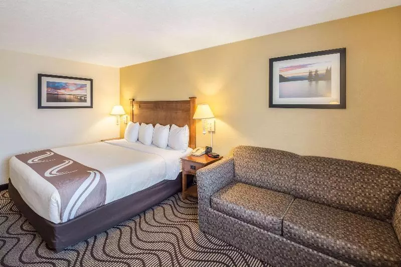 キングサイズベッドのスタンダードルーム, Quality Inn & Suites Coeur d'Alene