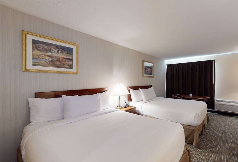 غرفه قياسيه سريرين مزدوجين, Ramada By Wyndham Strasburg   Shenandoah Valley