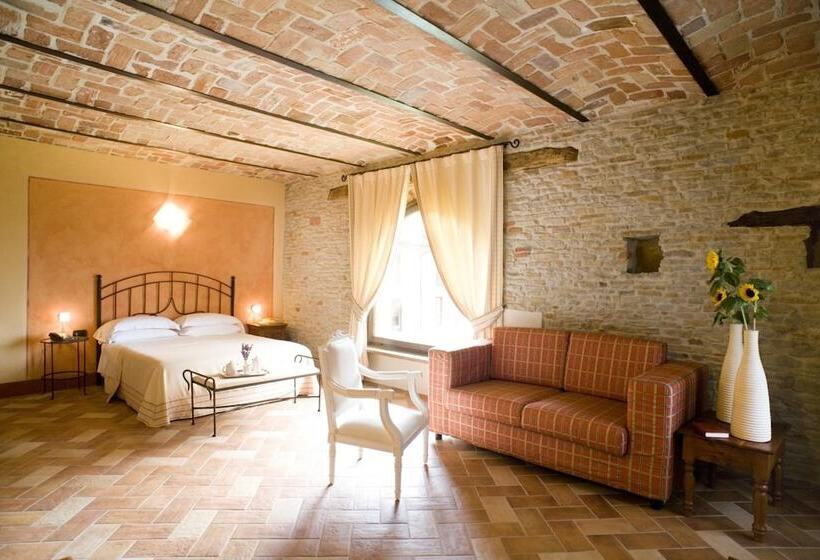 جناح جونيور, Relais Montemarino