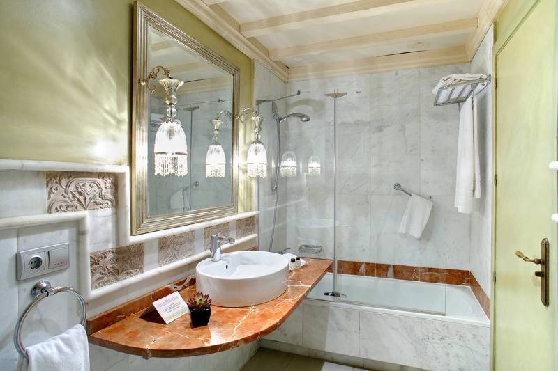 اتاق سوپریور, Sacristia De Santa Ana