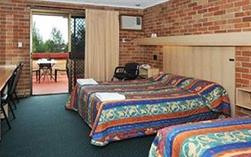 Семейный Номер, Windsor Terrace Motel
