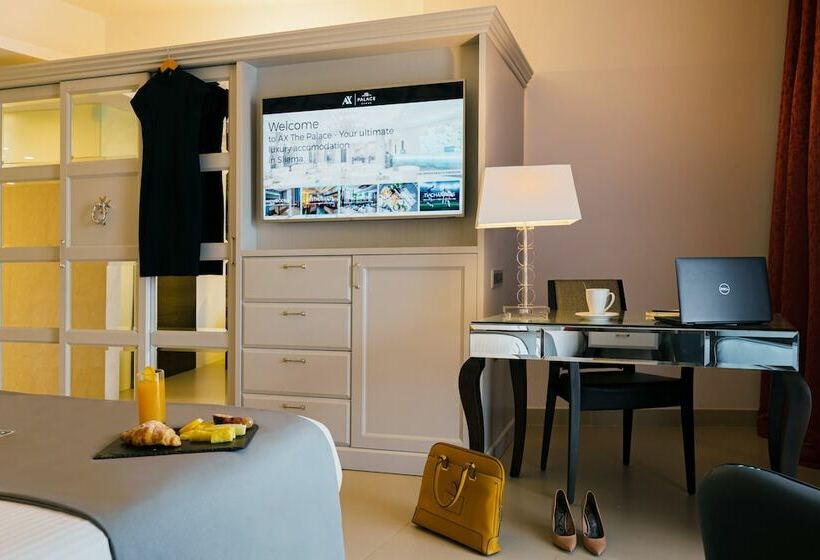 اتاق لوکس, Ax The Palace