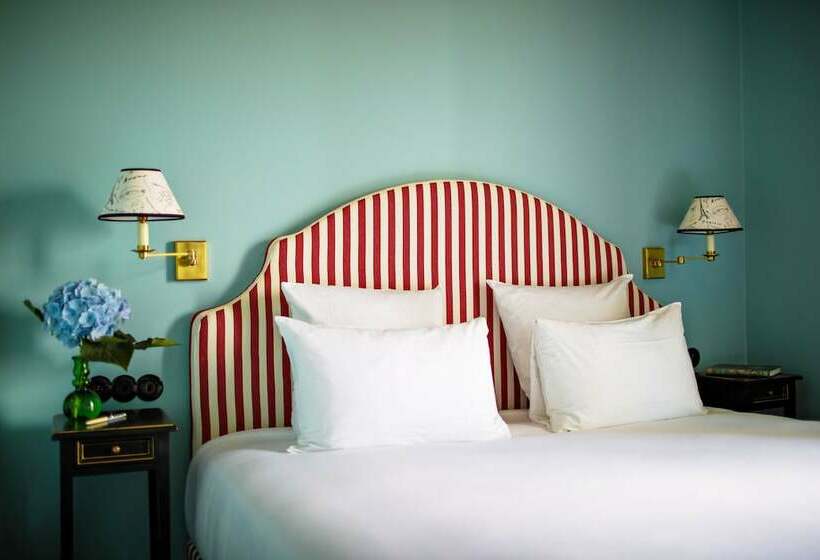 Chambre Standard, Les Deux Gares