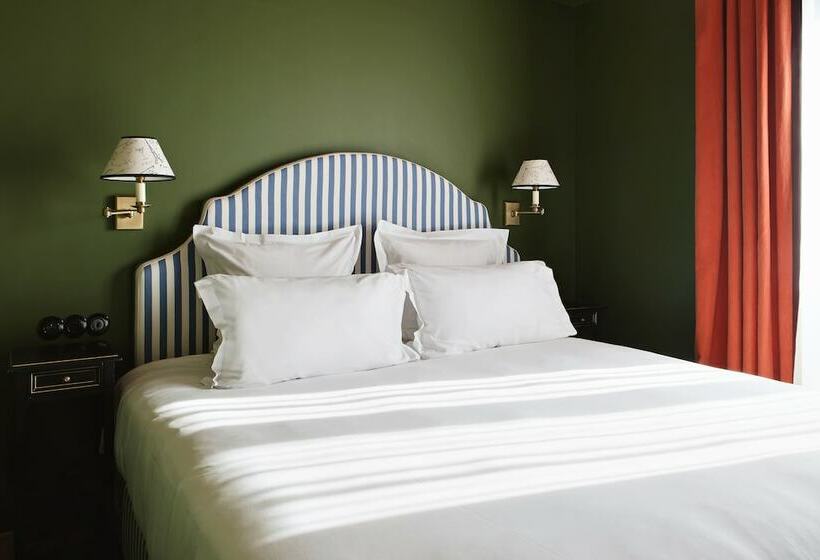 Chambre Standard, Les Deux Gares