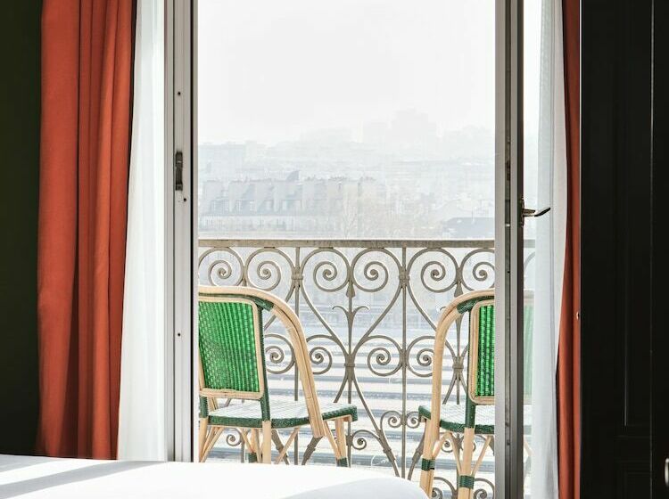 Chambre Standard, Les Deux Gares