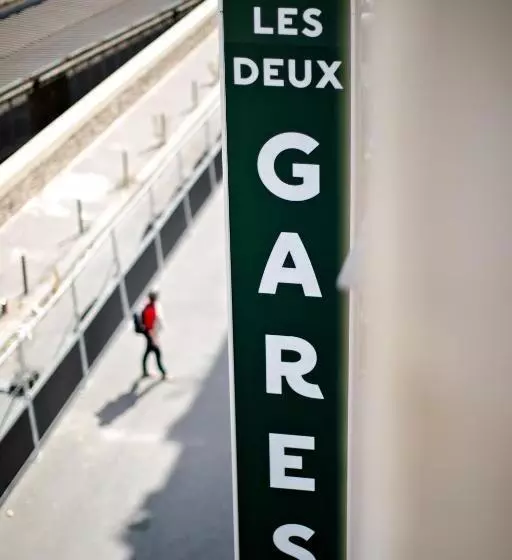 スタンダードシングルルーム, Les Deux Gares
