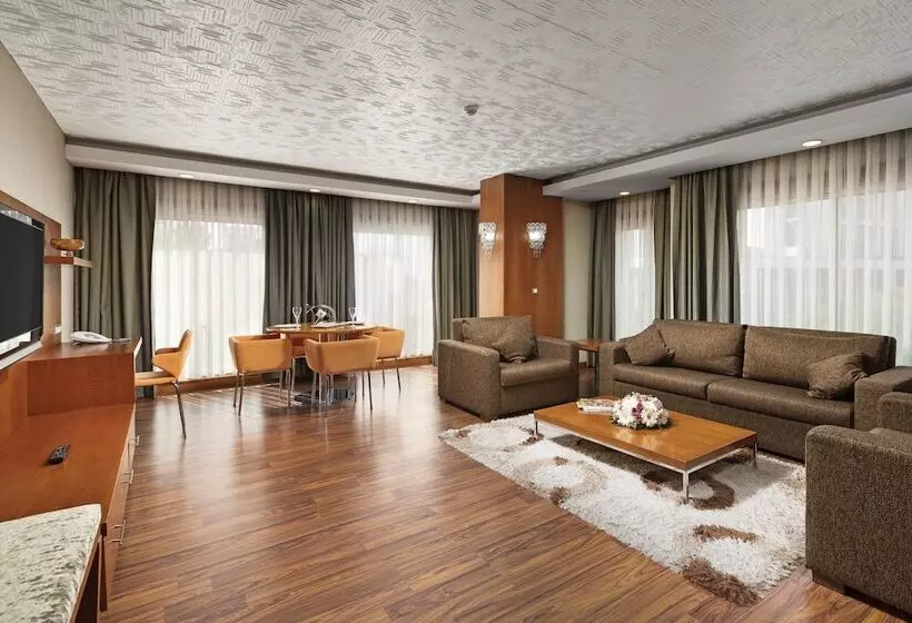 سوییت اجرایی, Limak Ambassadore Hotel Ankara