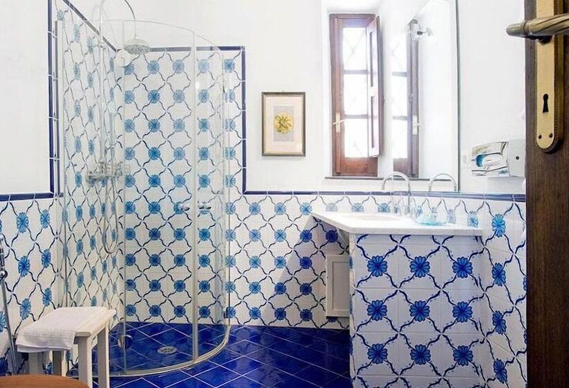 スタンダードルーム, Lucrezia