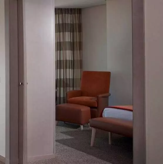 سوییت جونیور, Meliá Valencia