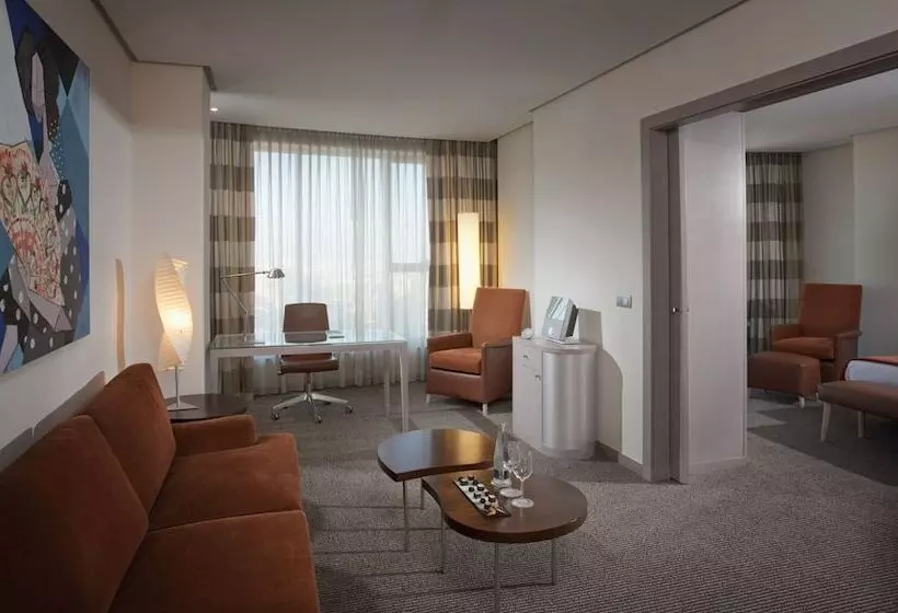 سوییت جونیور, Meliá Valencia