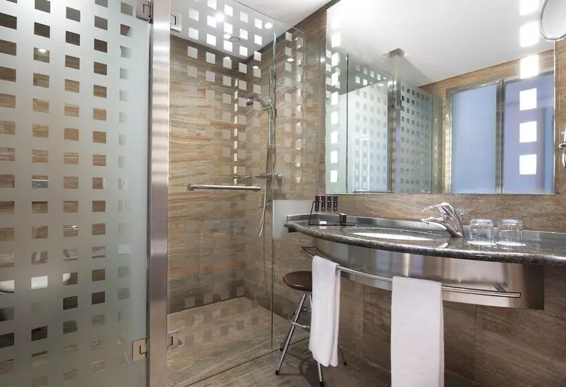 اتاق استاندارد تودرتو, Meliá Valencia