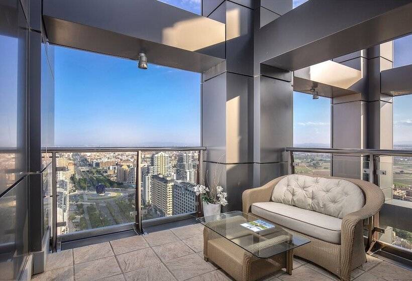 جناح دور أخير, Meliá Valencia