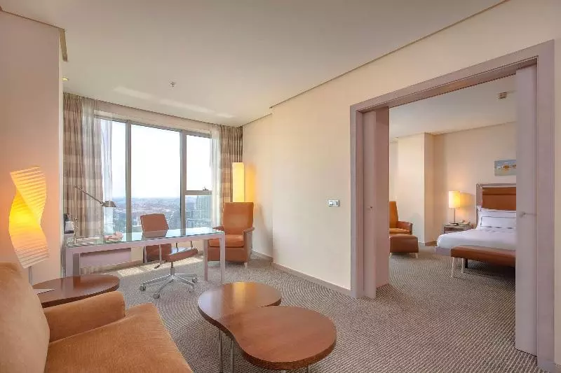 سوییت جونیور, Meliá Valencia