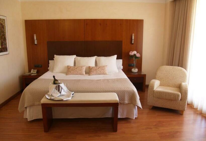 주니어 스위트, Montera Plaza