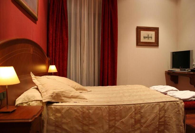 标准间, Palacio De La Magdalena