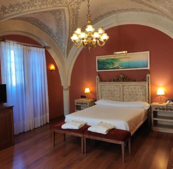 オーシャンビューデラックスルーム, Palacio De La Magdalena
