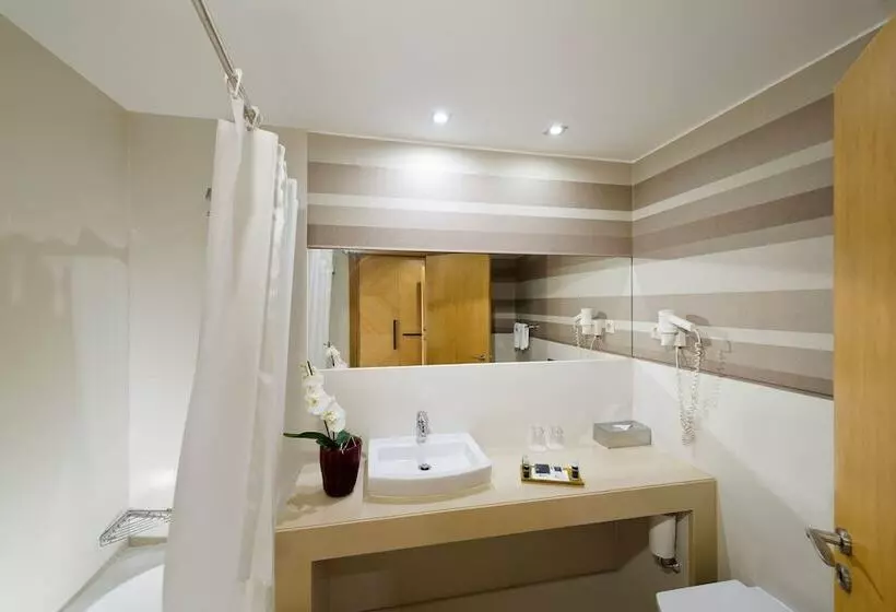 اتاق خانوادگی, Penafiel Park Hotel & Spa