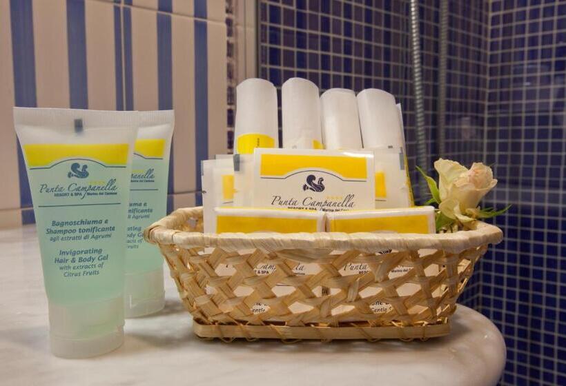 חדר סופריור לשלושה עם נוף לים, Punta Campanella Resort & Spa