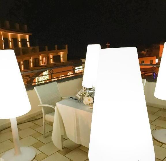 سوییت جونیور با چشم‌انداز دریا, Punta Campanella Resort & Spa