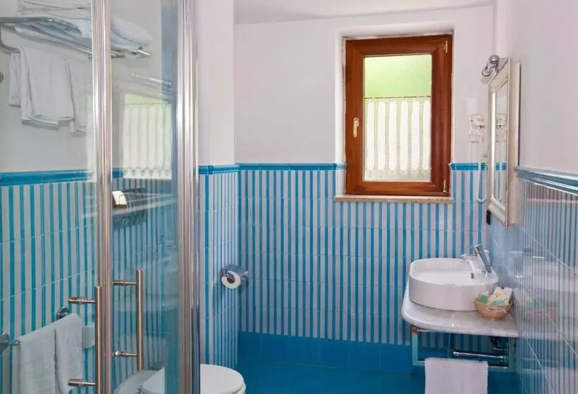 اتاق اکونومی, Punta Campanella Resort & Spa