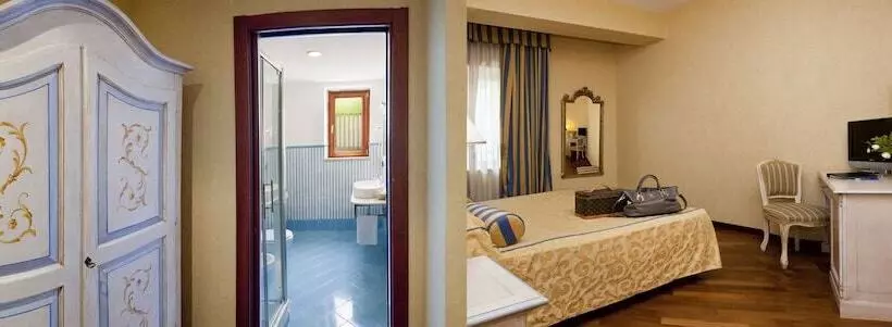 اتاق استاندارد, Punta Campanella Resort & Spa