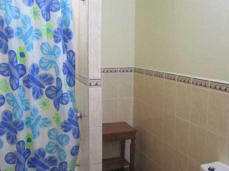 Standard Yhden Hengen Huone, Sherwood