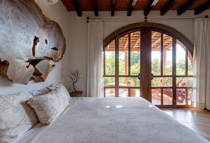 סוויטת ג'וניור עם טרסה, Suites La Hacienda