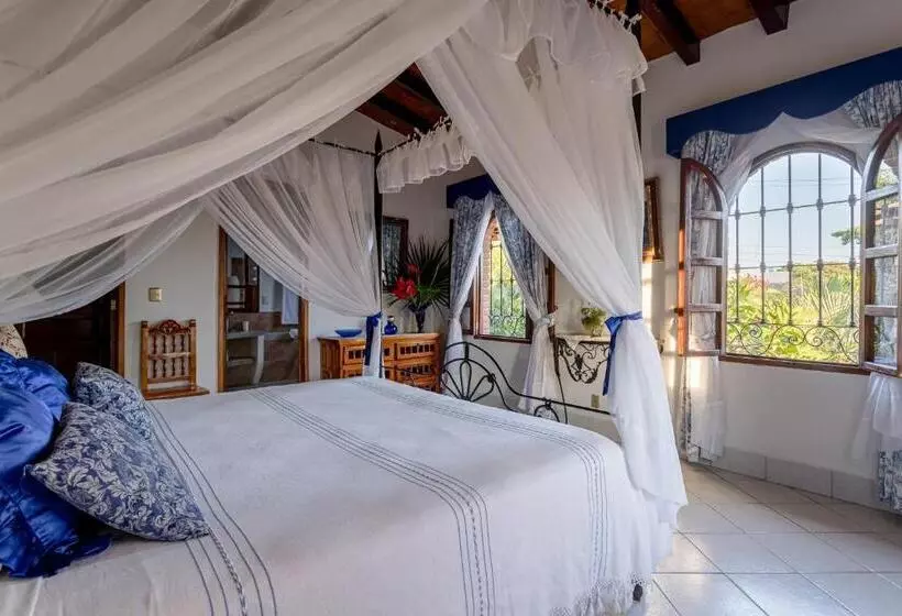 اتاق لوکس, Suites La Hacienda