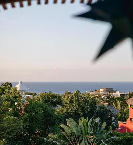 سوییت با چشمانداز دریا, Suites La Hacienda