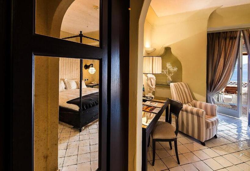 디럭스 룸, Therasia Resort Sea And Spa The Leading Hotels Of The World