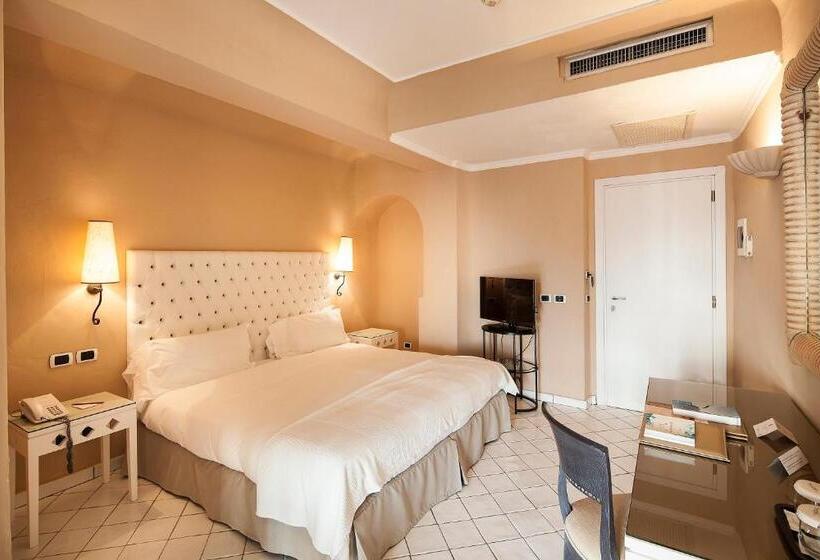 컴포트 룸, Therasia Resort Sea And Spa The Leading Hotels Of The World