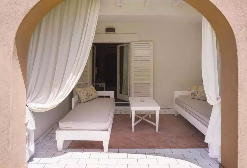 اتاق سوپریور با چشمانداز باغ, Therasia Resort Sea And Spa The Leading Hotels Of The World