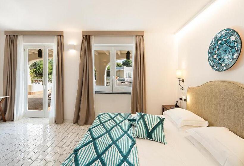 اتاق استاندارد, Therasia Resort Sea And Spa   The Leading Hotels Of The World